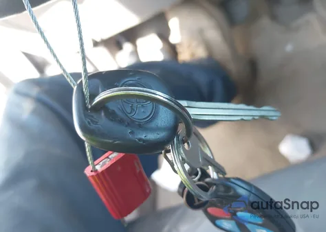 2003 Toyota Camry Xle z USA, uszkodzony, nr VIN 4T1BE30K03U232362